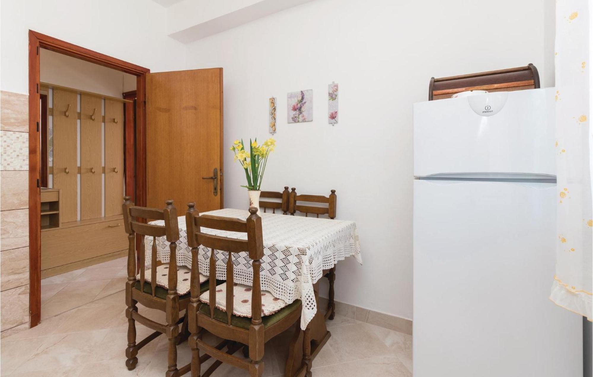 Nice Apartment In Zadar With Wifi Exterior photo